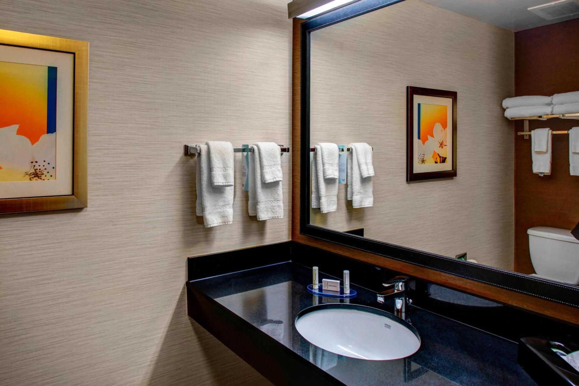 Fairfield Inn And Suites By Marriott Emporia I-95 Kültér fotó