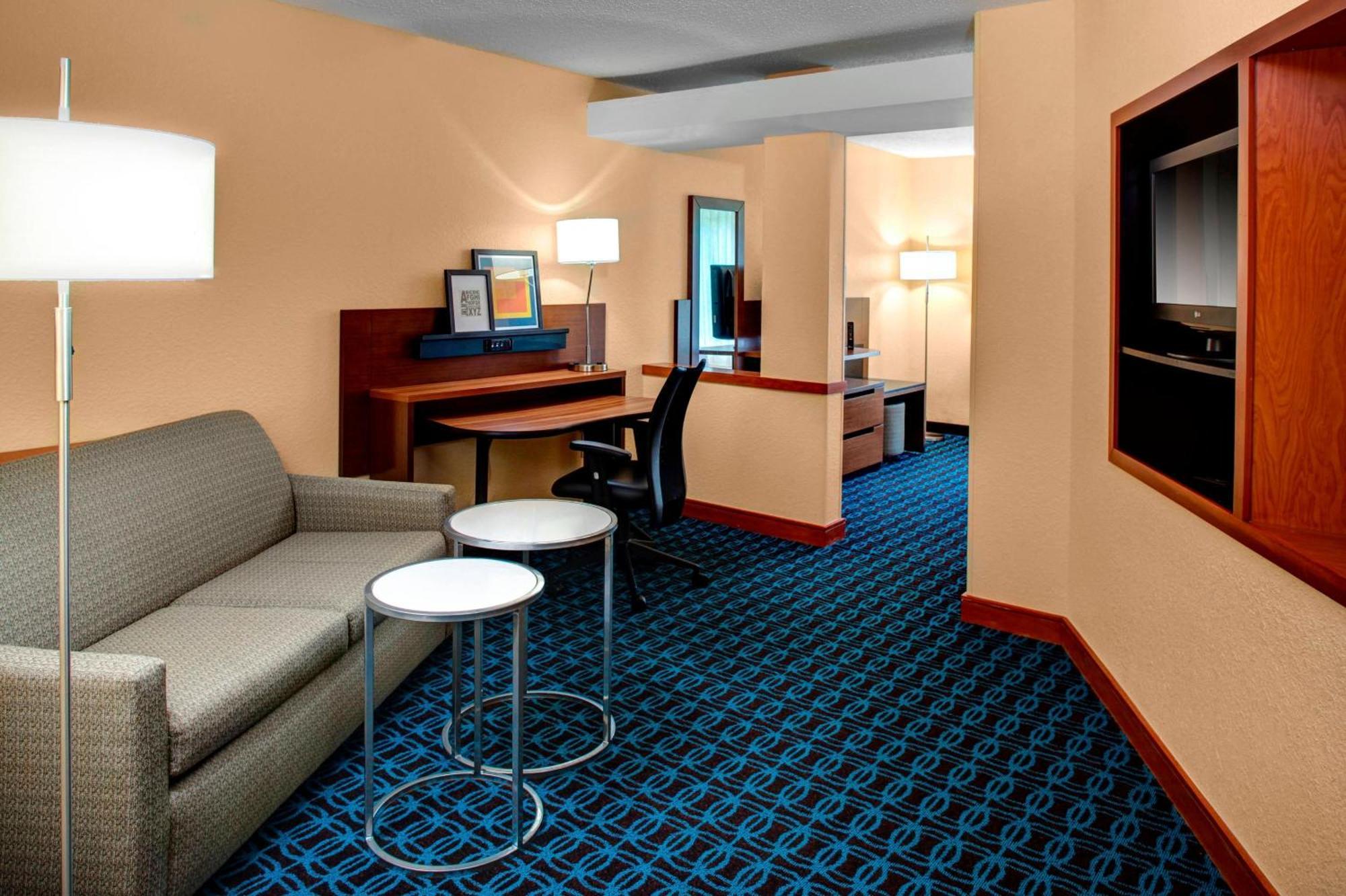 Fairfield Inn And Suites By Marriott Emporia I-95 Kültér fotó