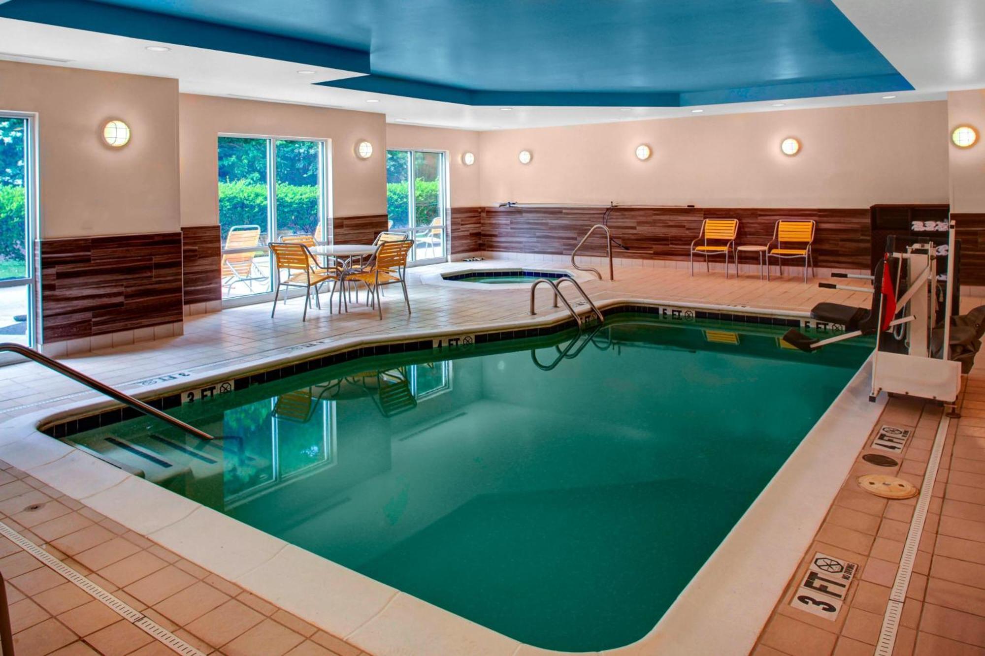 Fairfield Inn And Suites By Marriott Emporia I-95 Kültér fotó
