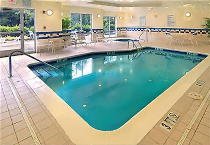 Fairfield Inn And Suites By Marriott Emporia I-95 Kültér fotó